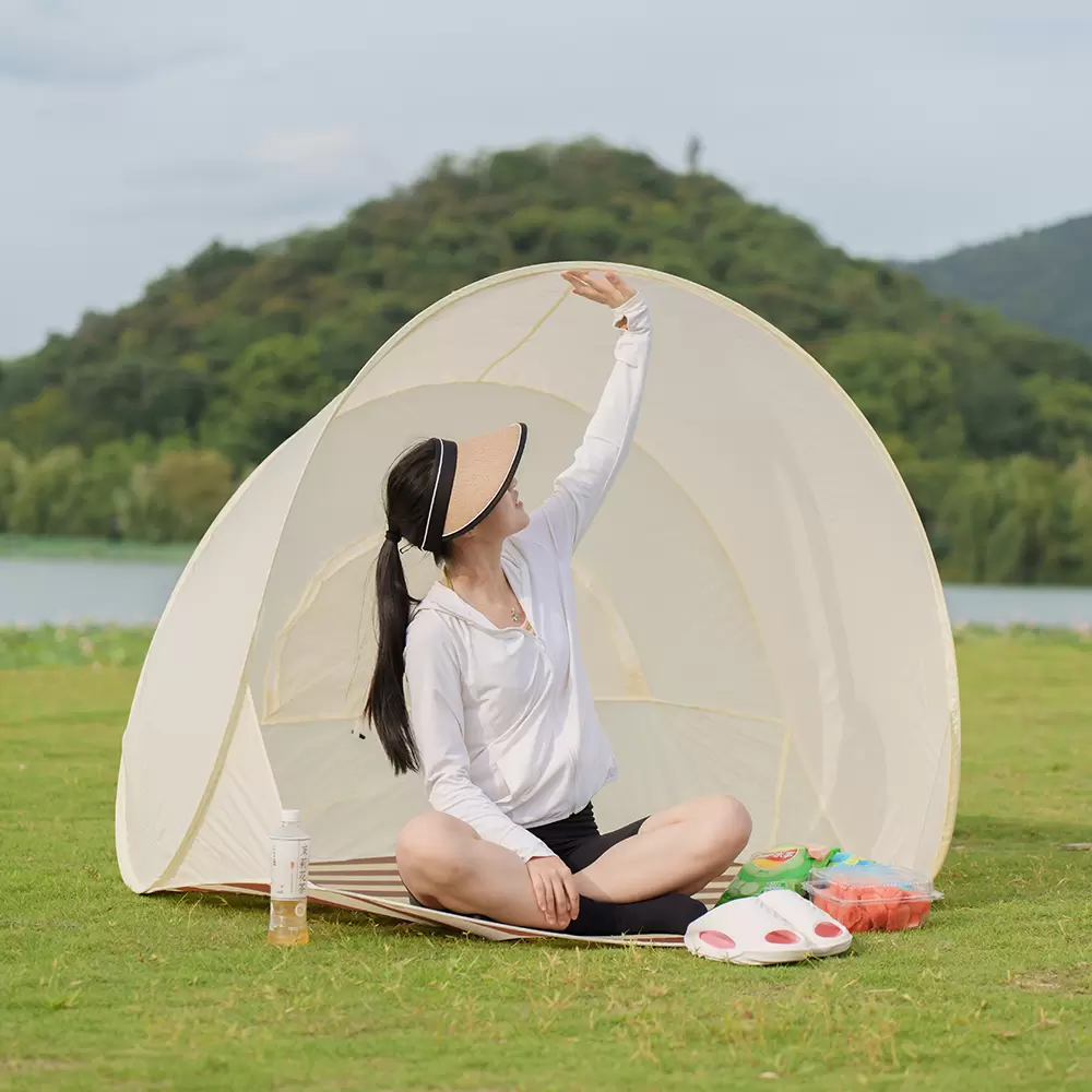 屋外用折りたたみテント