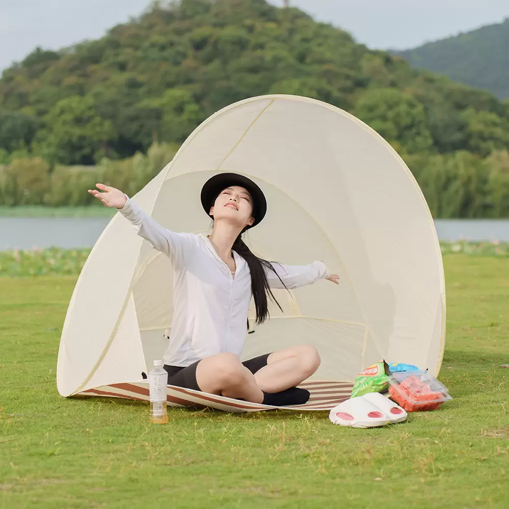 屋外用折りたたみテント